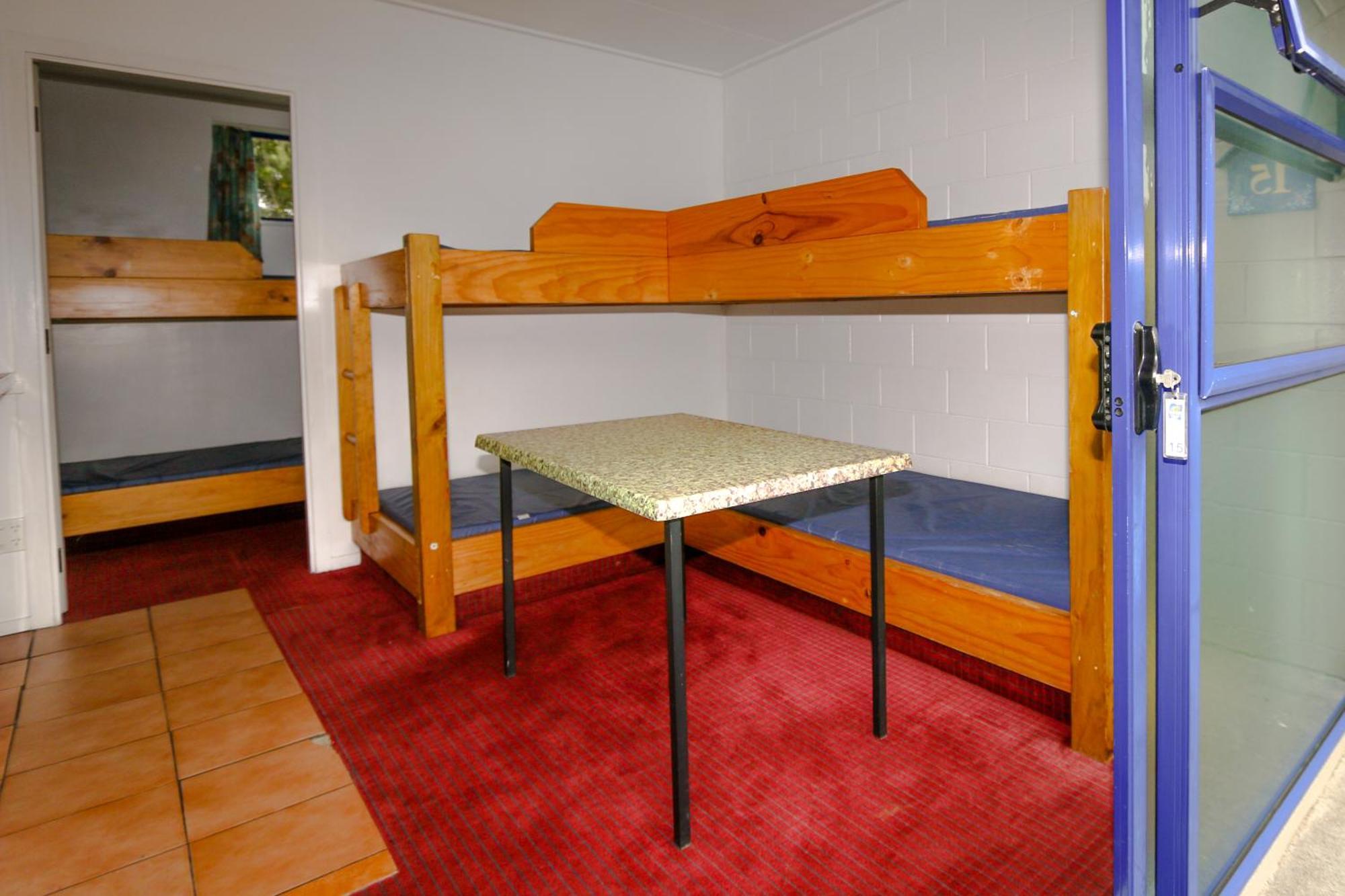 New Plymouth Top 10 Holiday Park Hotel Room photo